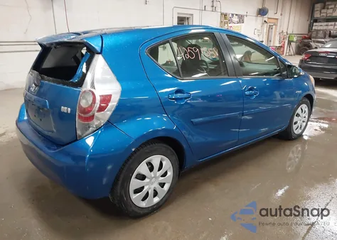 2014 Toyota Prius C One z USA, uszkodzony, nr VIN JTDKDTB30E1559751